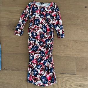 Isabella Oliver floral 3/4 dress. Flattering and lightweight